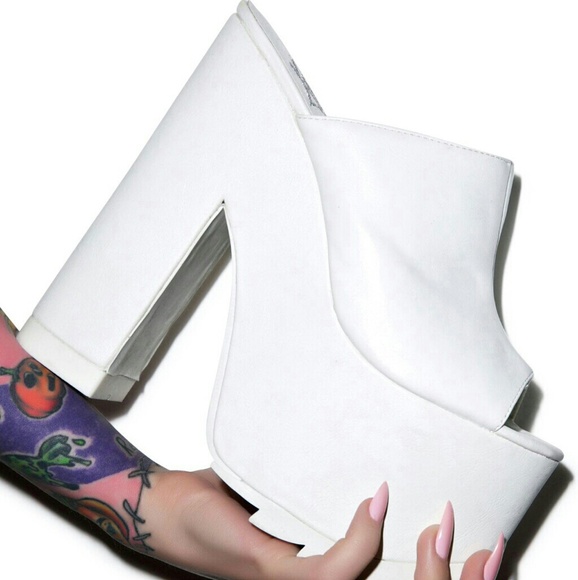 YRU Shoes - **HOLD @nitrogxen YRU DREAM platform $90**
